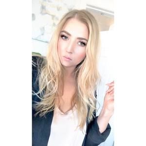 Meet your Posher, Victoria